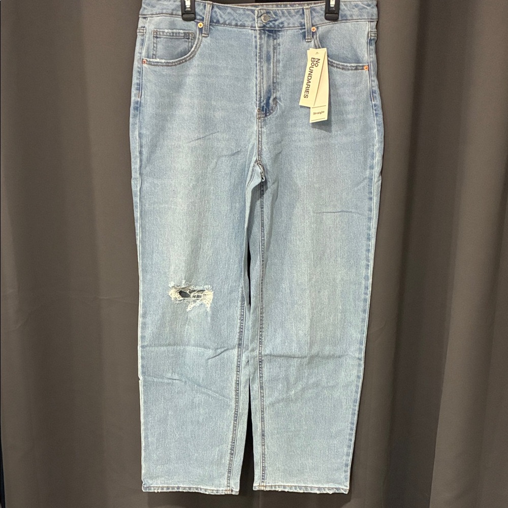 No Boundaries Light Blue Straight Jeans